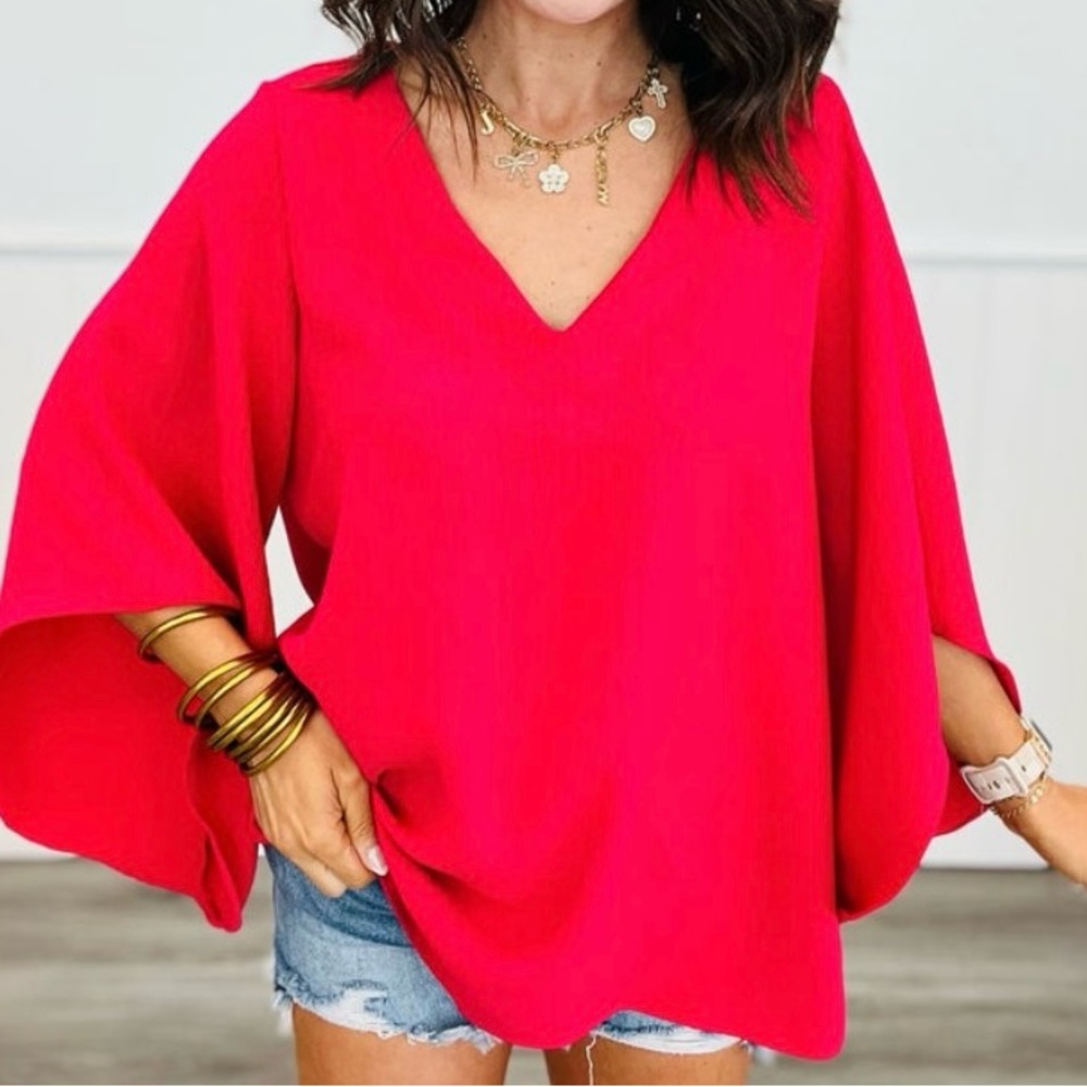 NWT, Women's Sew In Love V-Neck Angel Sleeve in Berry.